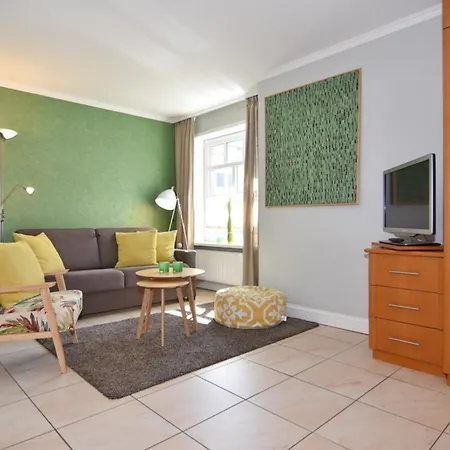 Olympia Haus 4, Whg 33 *